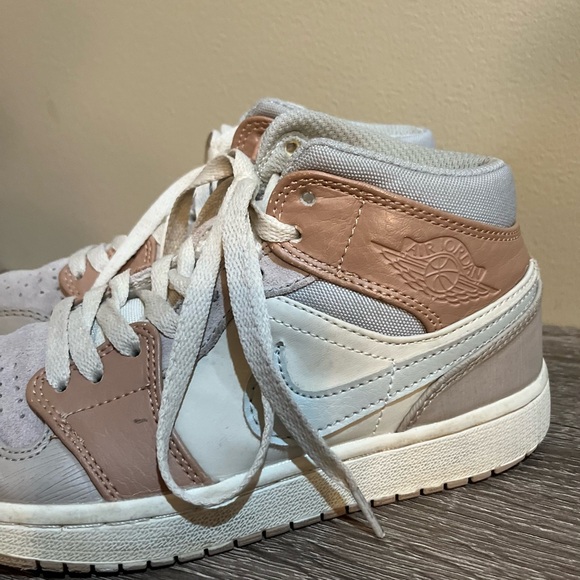 Nike Air Jordan 1 Mid Milan CV3044-100 - Men's Size 6.5 - Picture 2 of 10